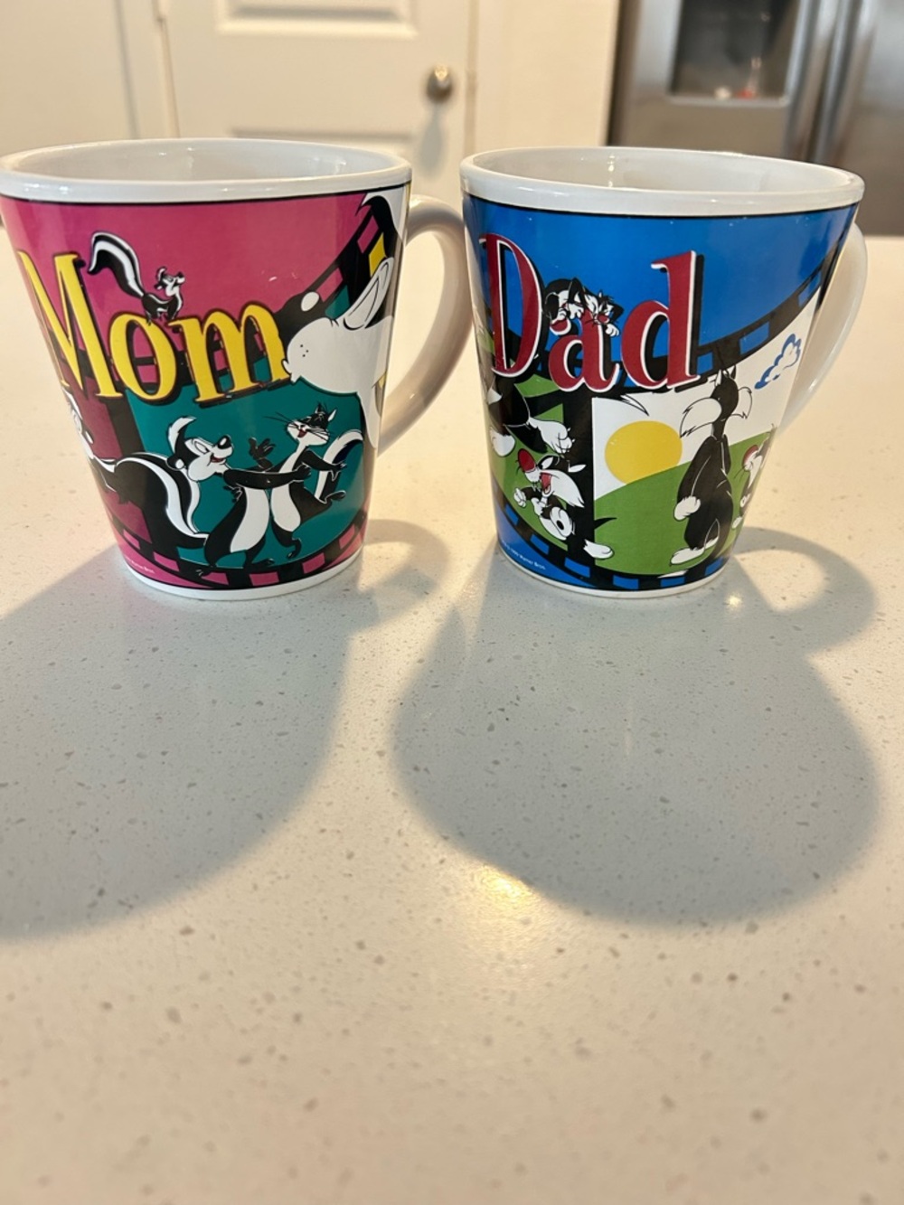 VTG 1999 Looney Tunes Mom & Dad Mug Set Pepe Le Pew Sylvester Warner Bros